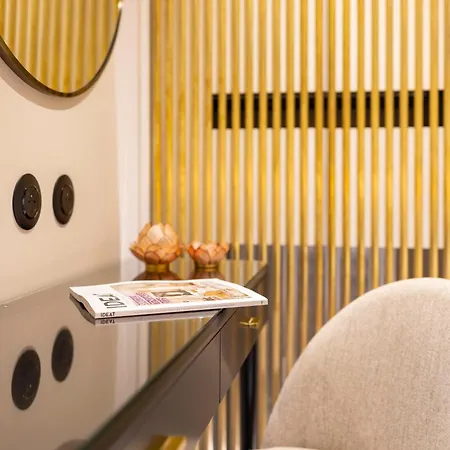Hotel Mondial Paris