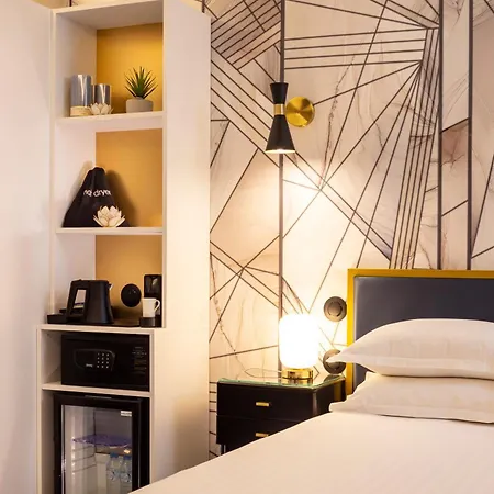 Mondial Hotell 3*