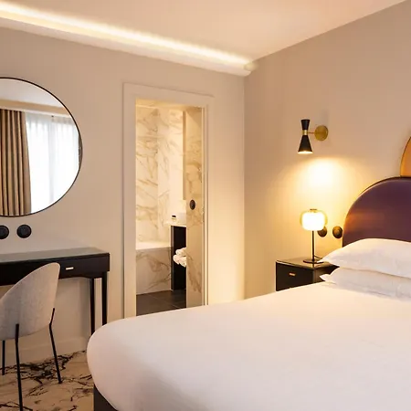 Отель Mondial Париж