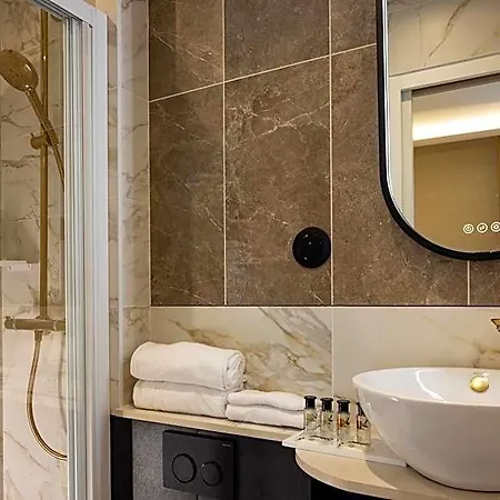 Hotel Mondial 3*