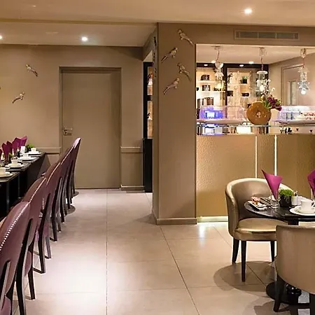 Mondial Hotel 3*