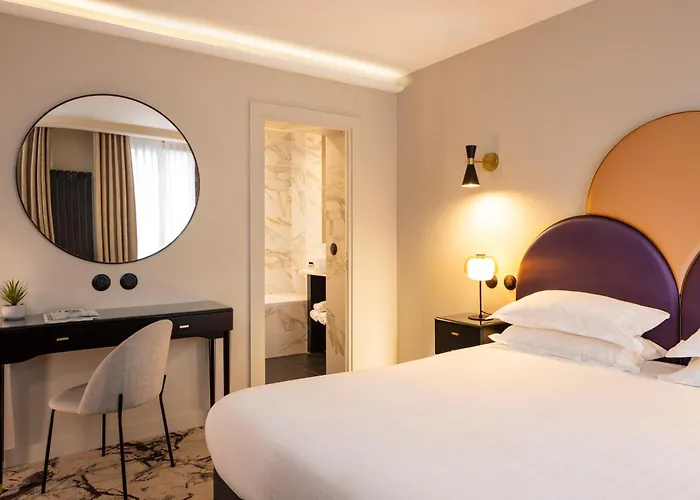 Hotel Mondial Paris